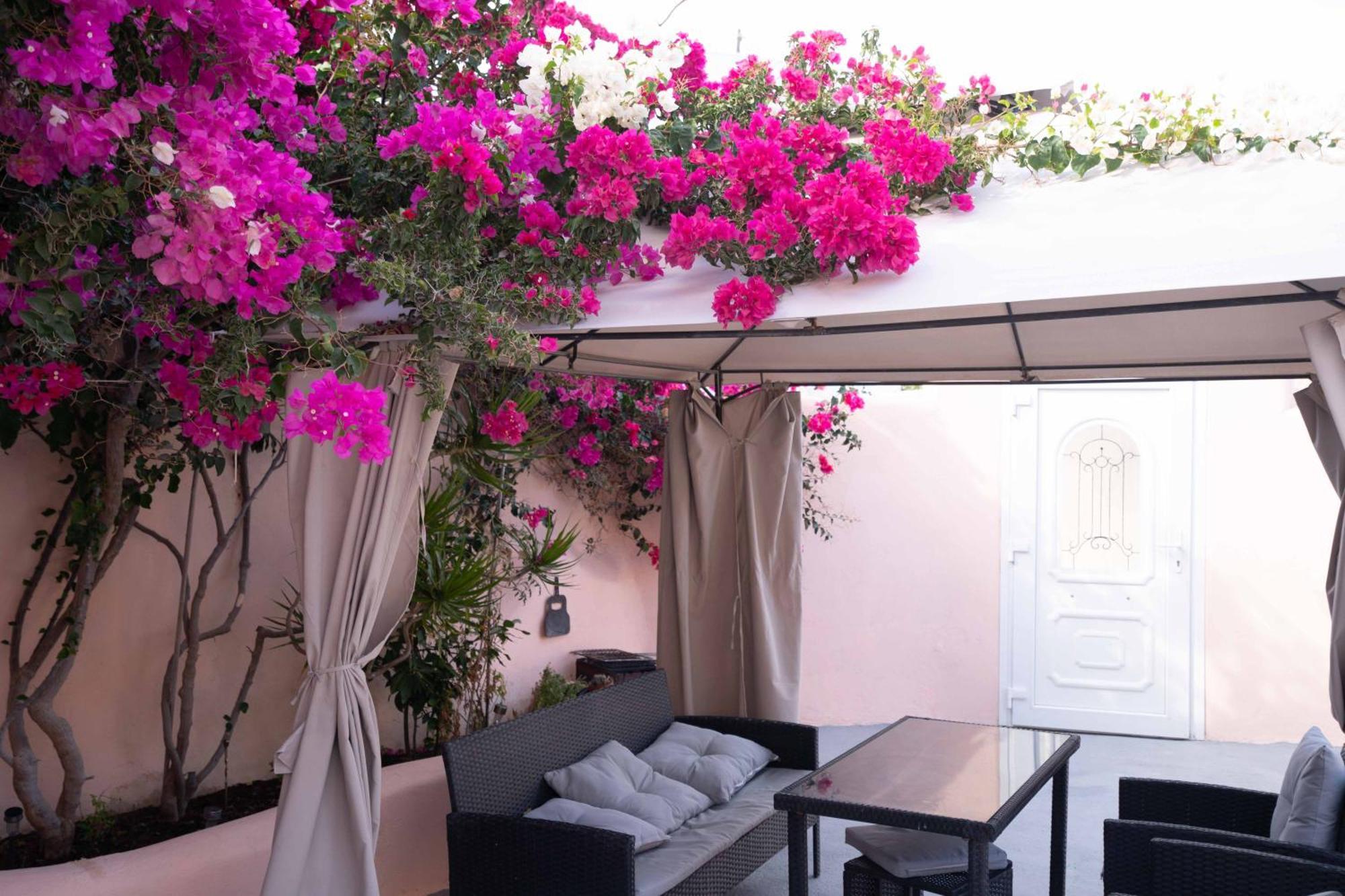 Santorini Oasis- Cave House Holiday home Fira (Santorini)