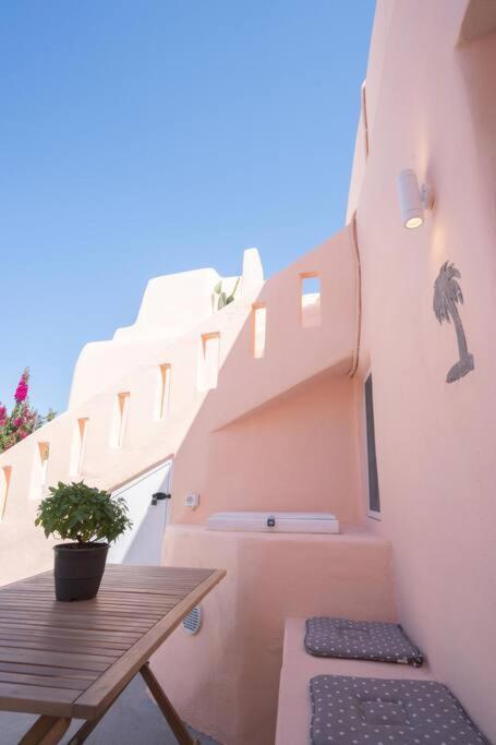 Holiday home Santorini Oasis- Cave House Fira (Santorini)
